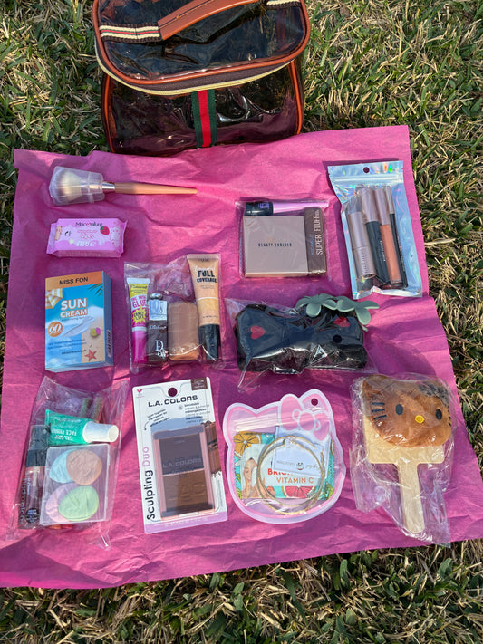 Cosmetiquera con maquillaje