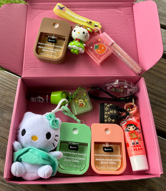 4 llaveros con sanitizers